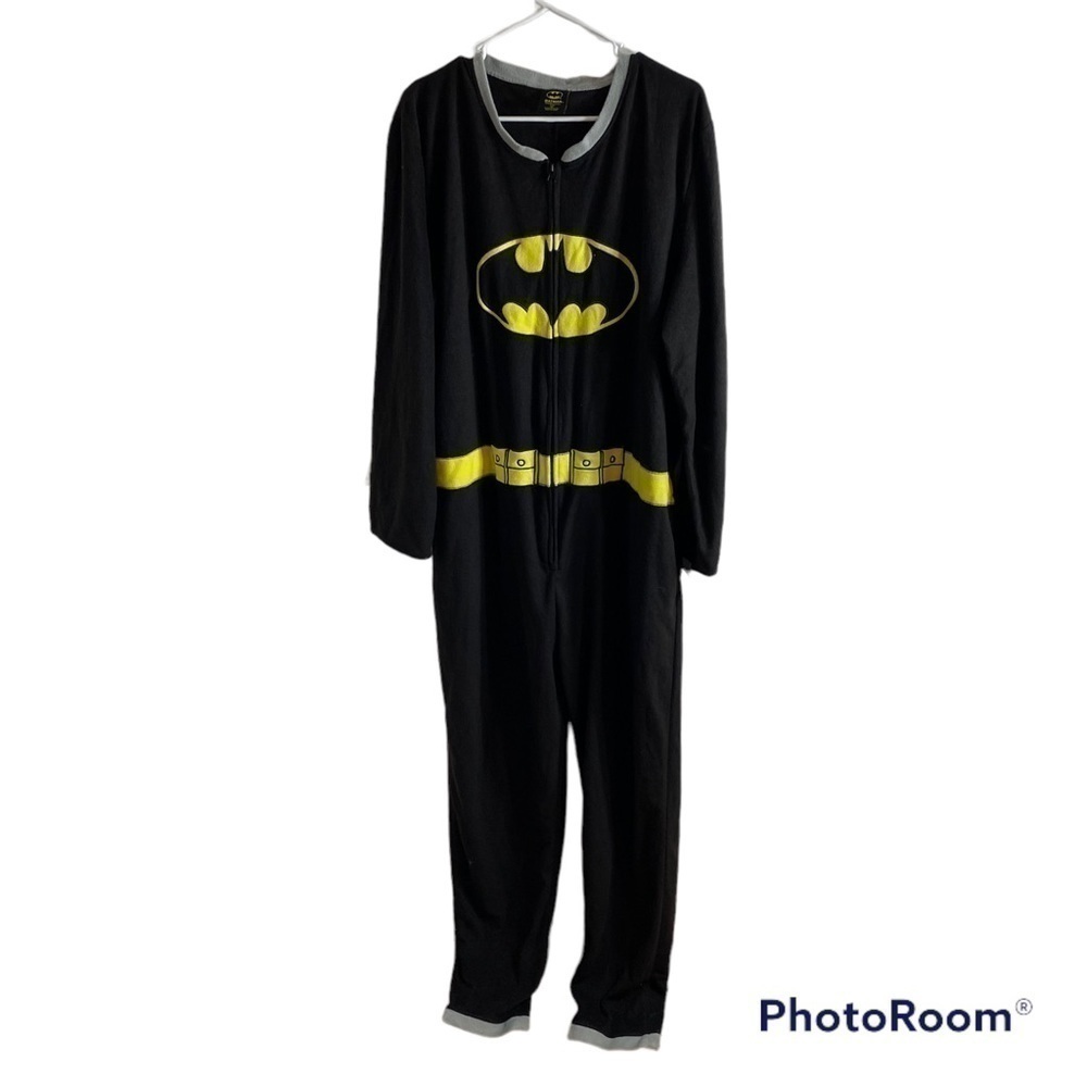 Batman Union Bodysuit XL Removable Cape Fleece Men’s Halloween Costume